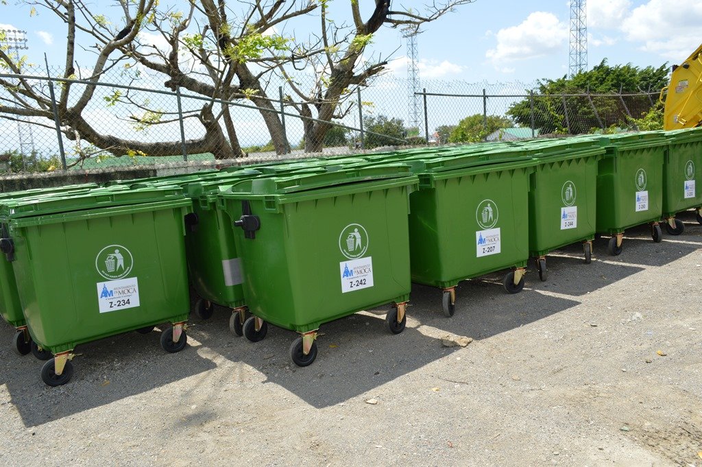 Alcaldía de Moca invierte más de 4 millones en nuevos equipos para el aseo Urbano